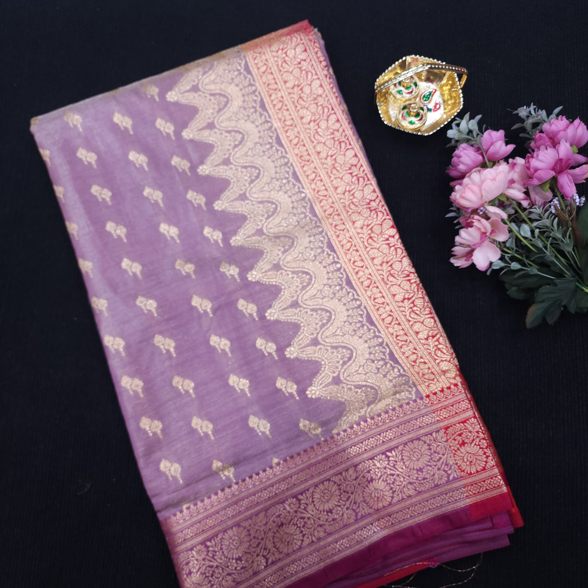 Trending Banaras Vintage saree