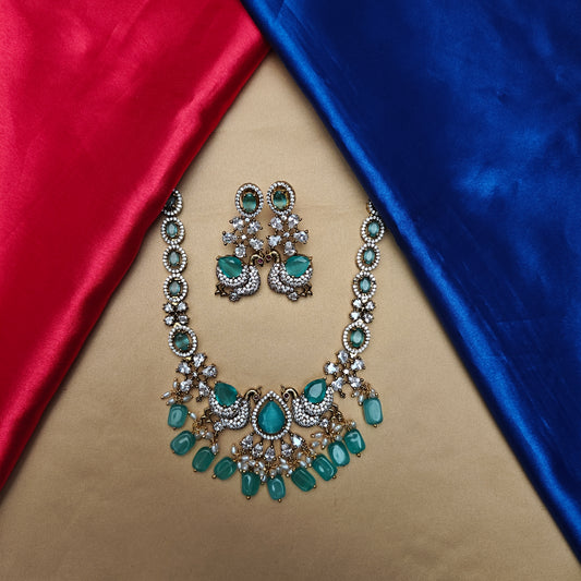 Beautiful Victorian Short Necklace In Pista Green