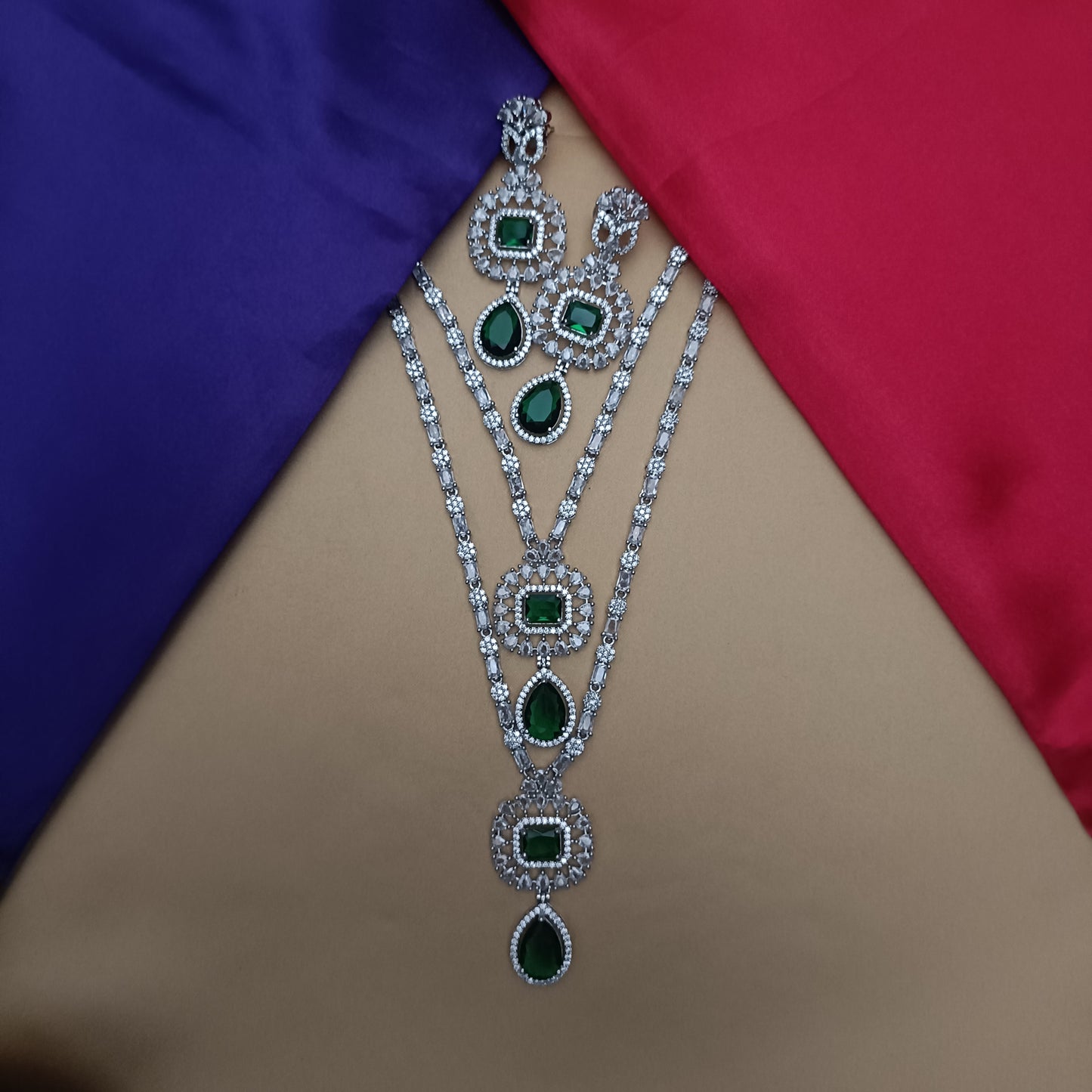 Elegant Silver Layered Short Necklace