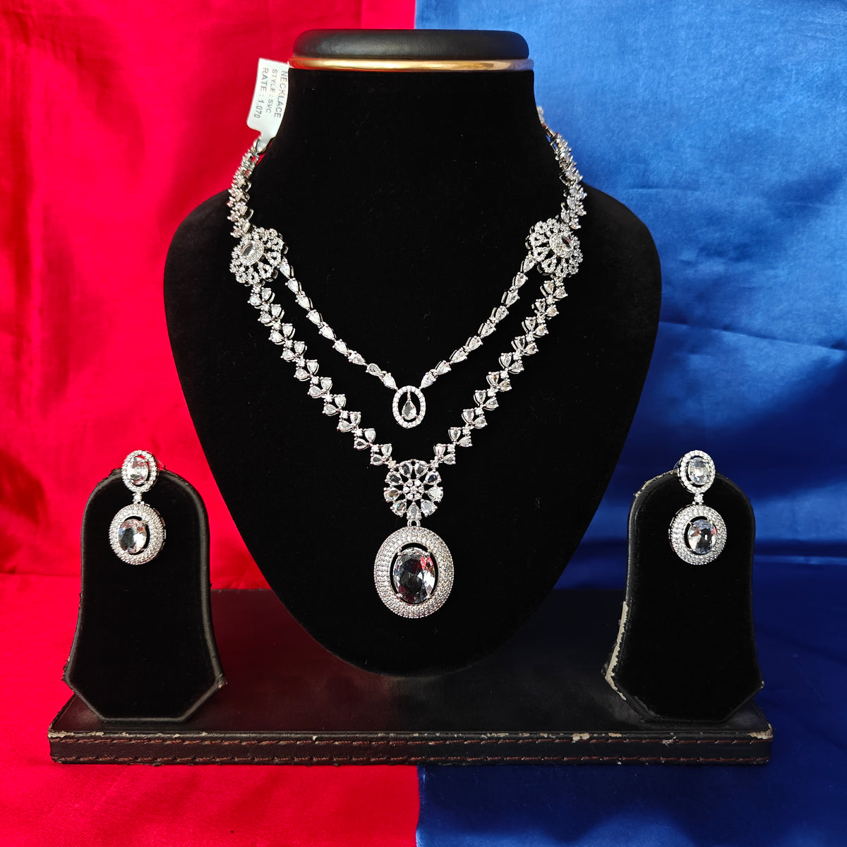 Elegant AD Layered Short Necklace