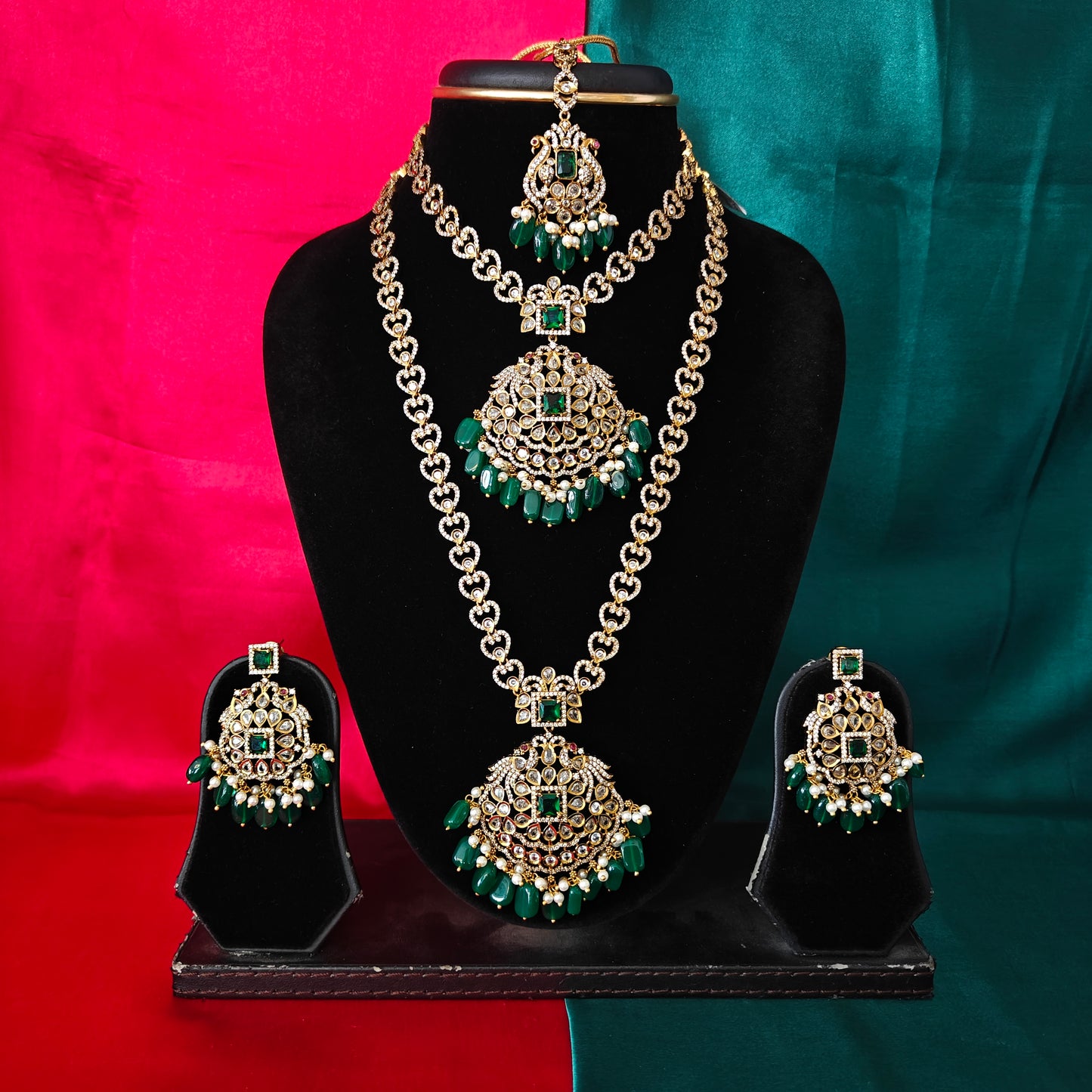 Beautiful Victorian Combo Set In Green Beads