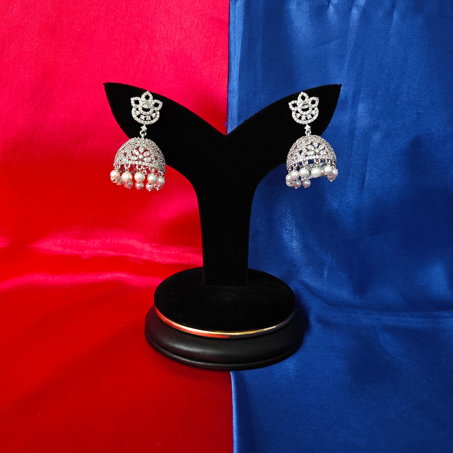 Beautiful Silver Jhumki In White Stone