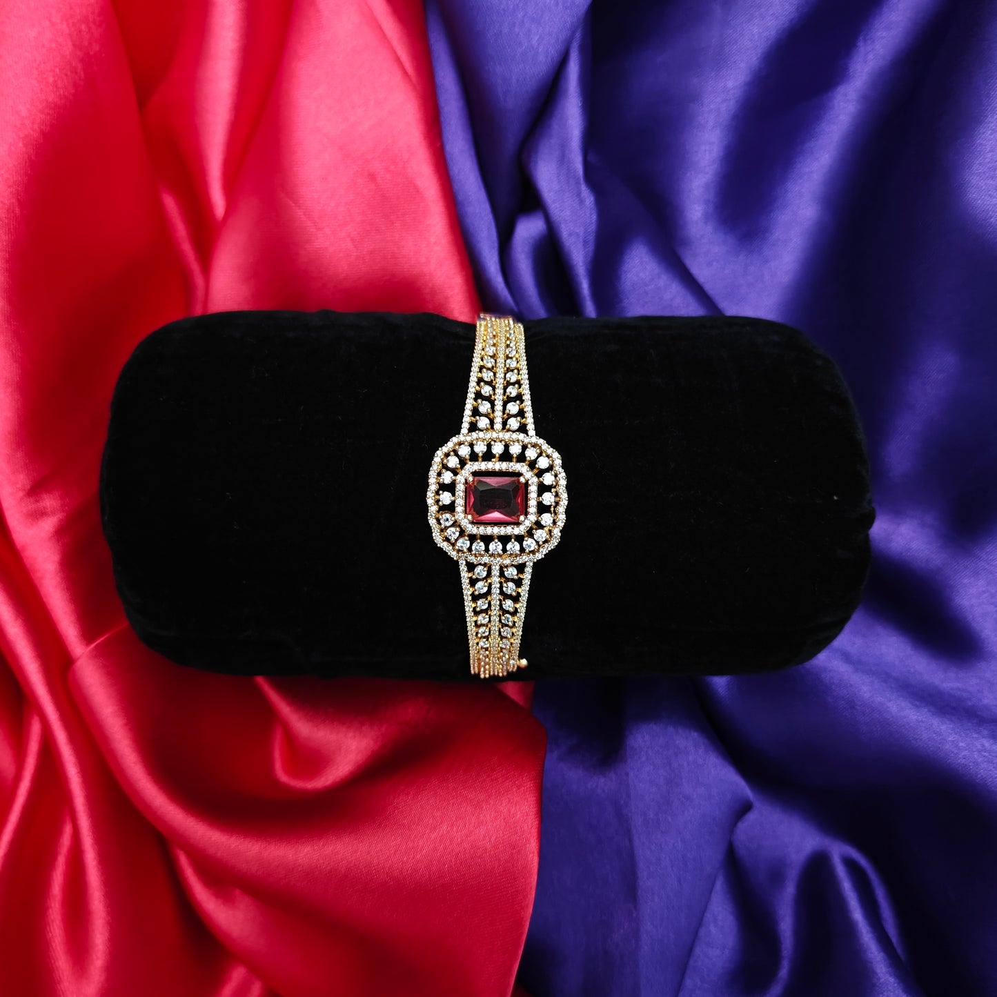 Beautiful Gold Bracelet In Red Stone