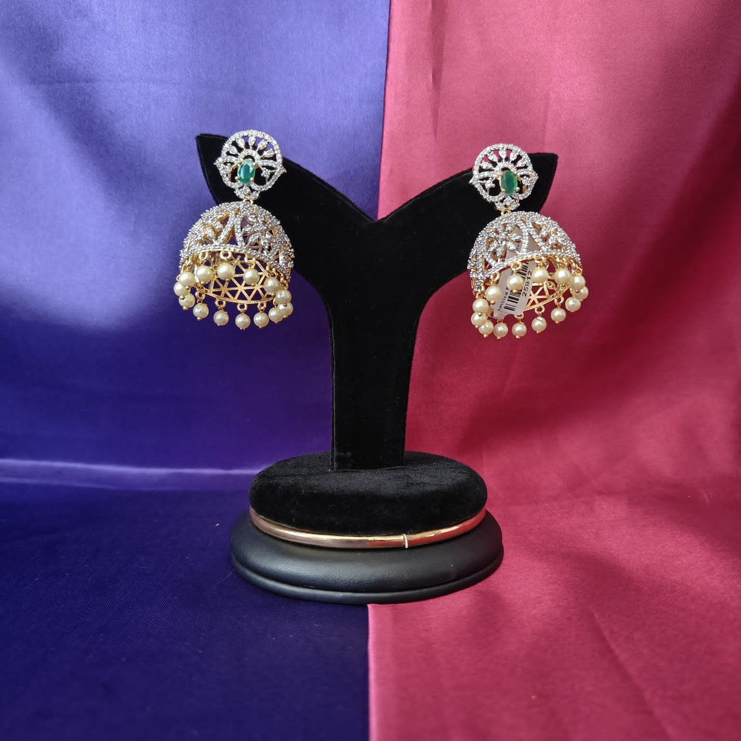 Elegant GJ Jhumkas In Green Stone