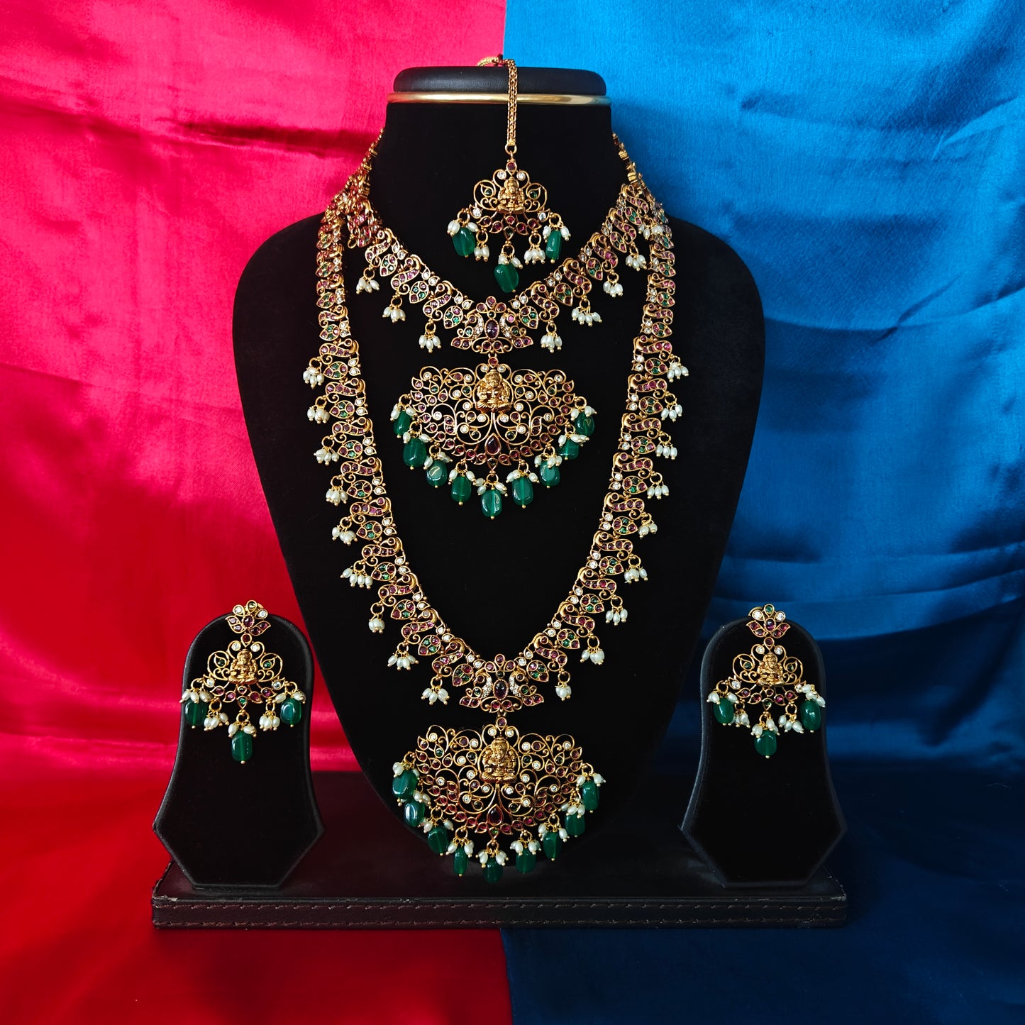 Beautiful Kundan Combo Set
