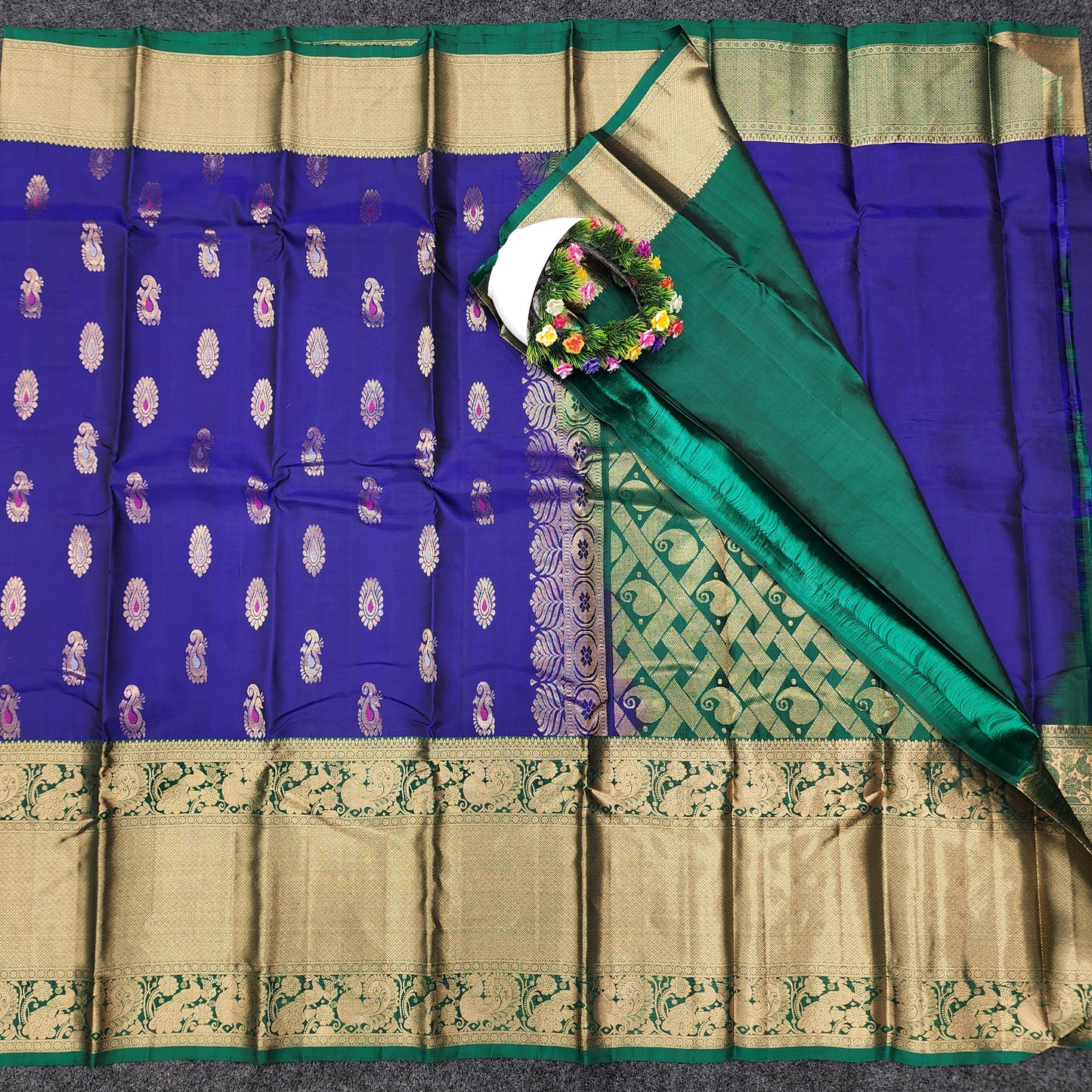 Kanchi Pattu Handloom Butta Saree