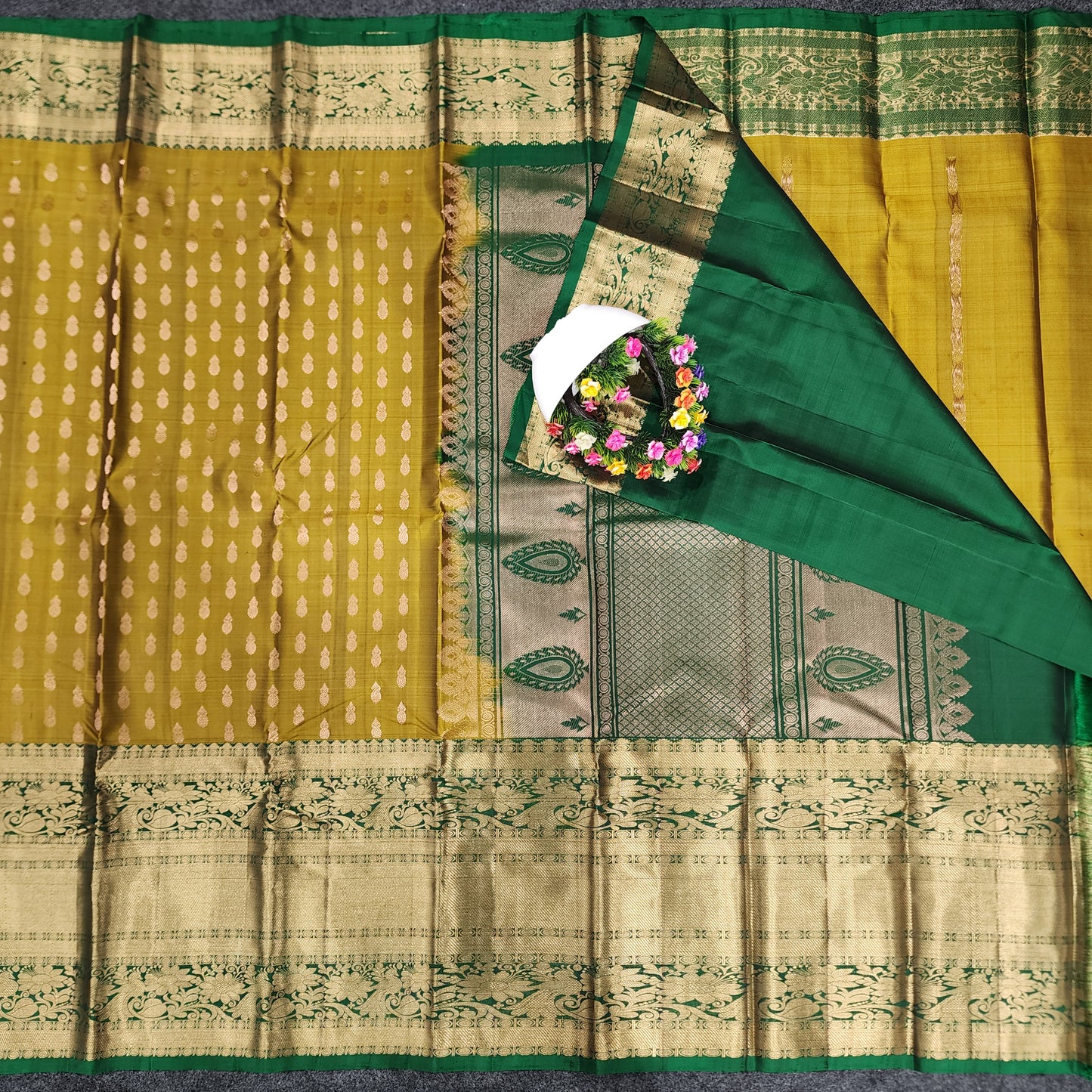 Kanchi Pattu Handloom Butta Saree