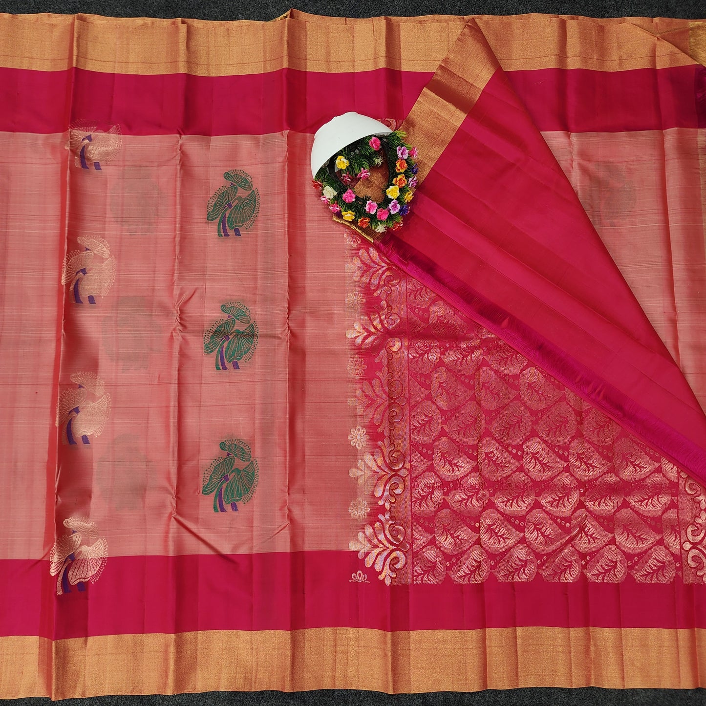 Kanchipattu lightweight Handloom Kadi Butta saree