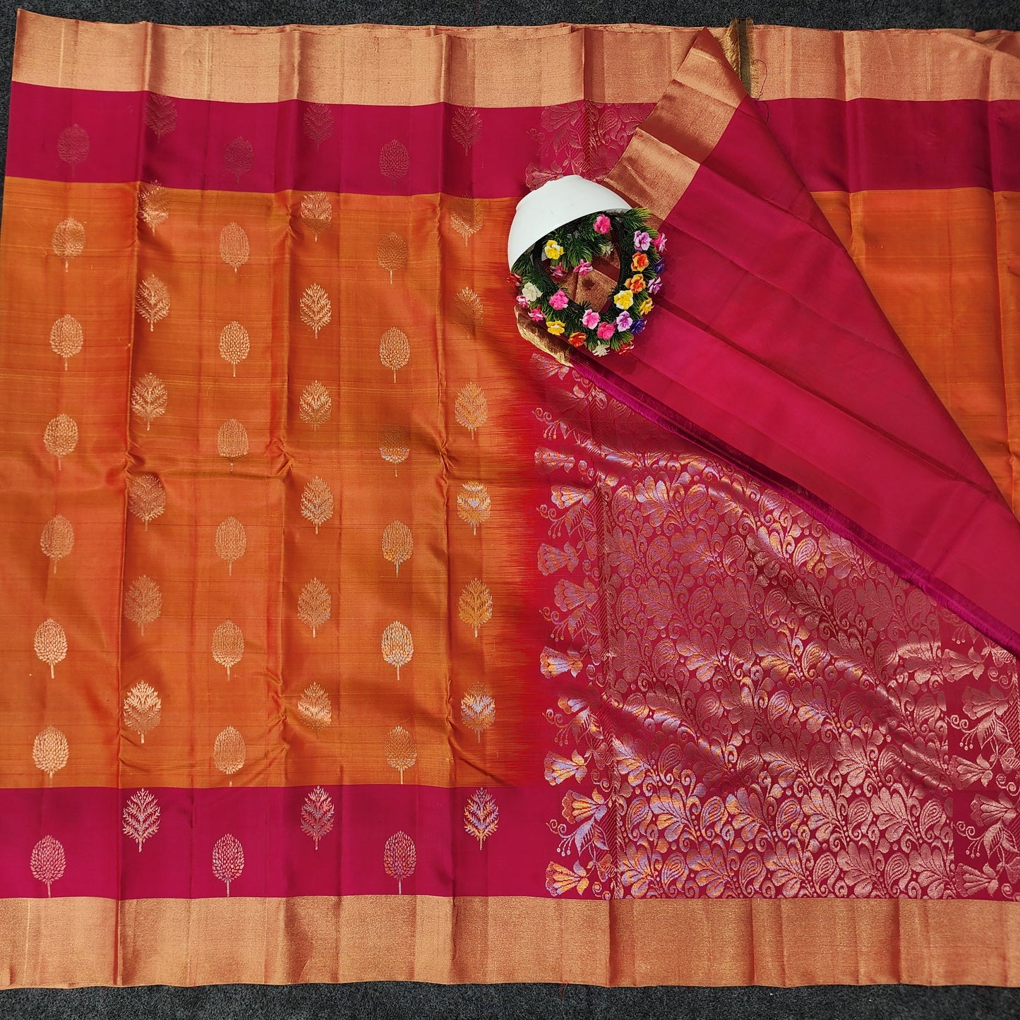 Kanchipattu lightweight Handloom Kadi Butta saree