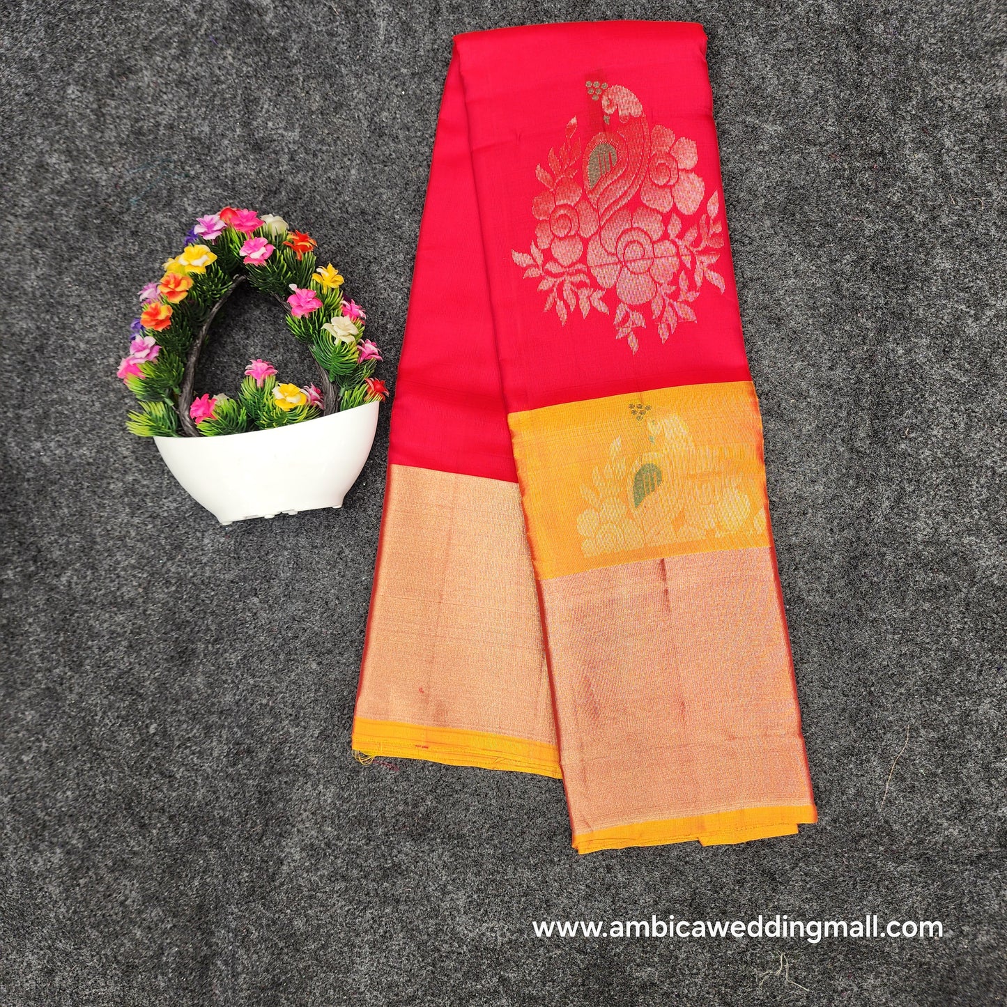 Kanchipattu lightweight Handloom Kadi Butta saree