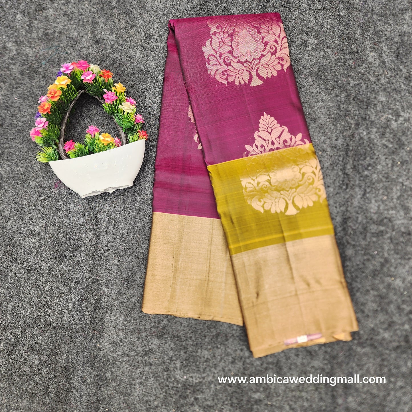 Kanchipattu lightweight Handloom Kadi Butta saree