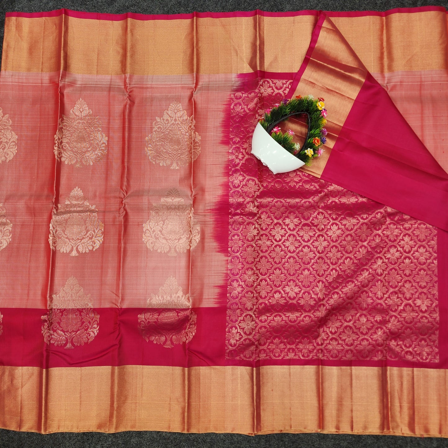 Kanchipattu lightweight Handloom Kadi Butta saree