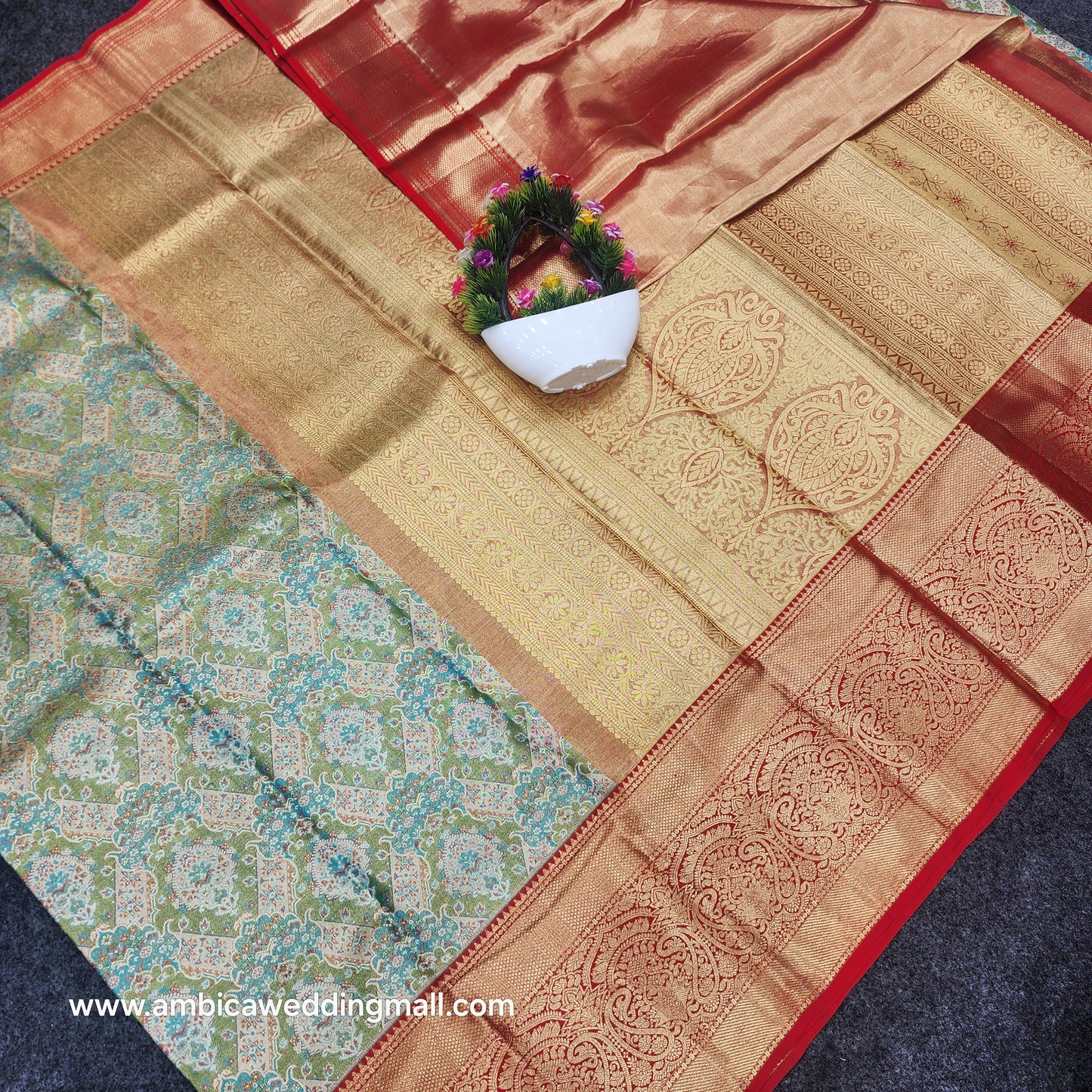 Kanchi Pattu Gold Saree