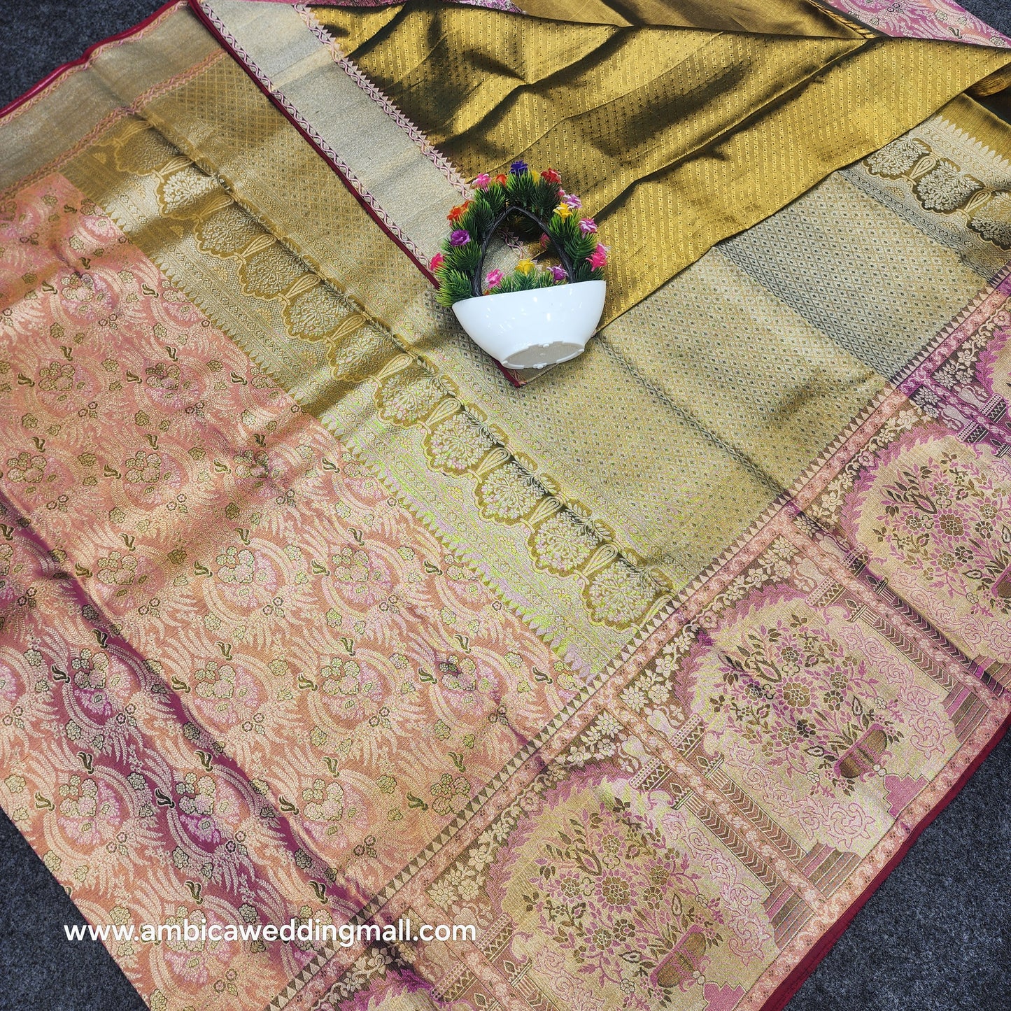 Kanchi pattu Gold  Handloom Saree