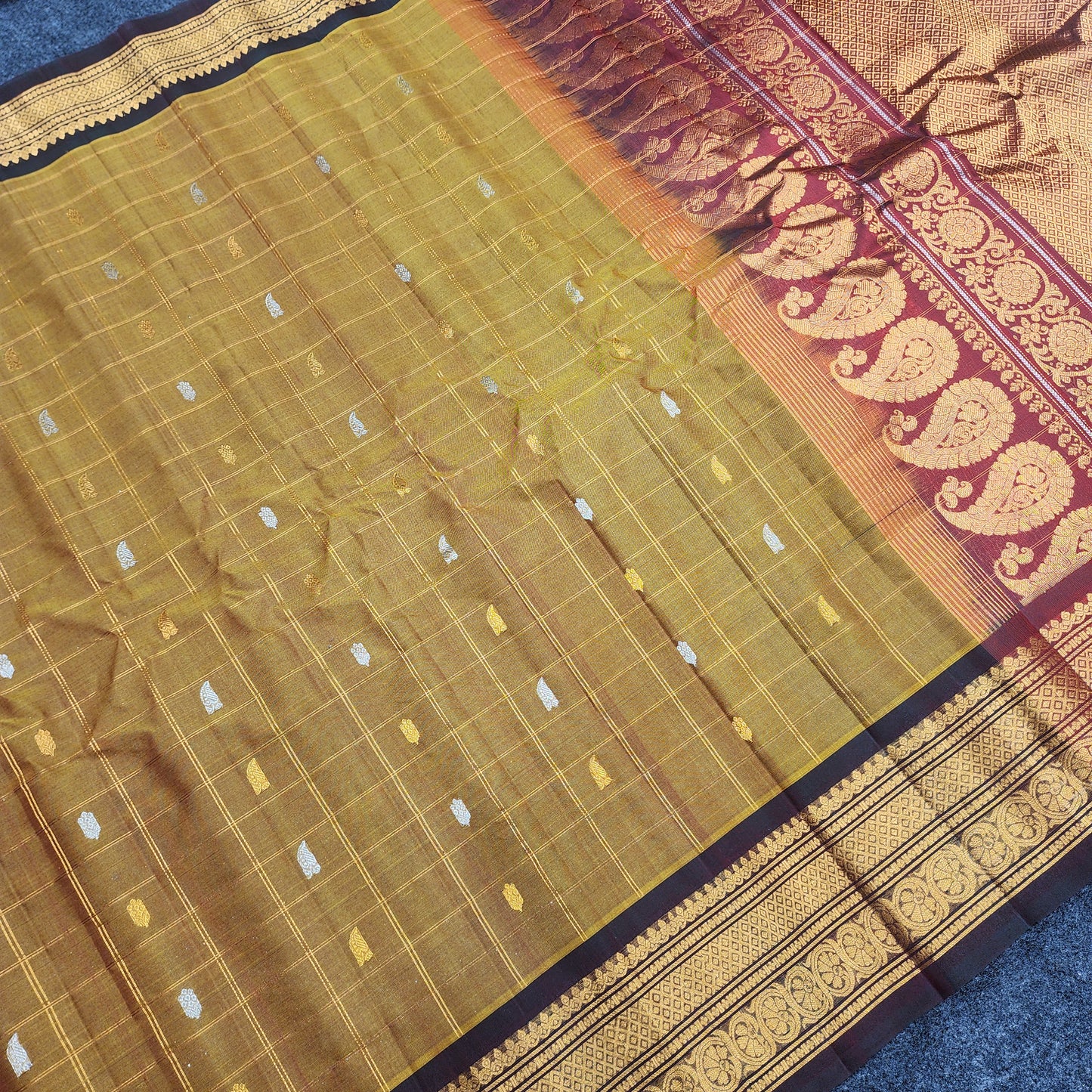 Gadwal Sico Pattu Handloom Sarees