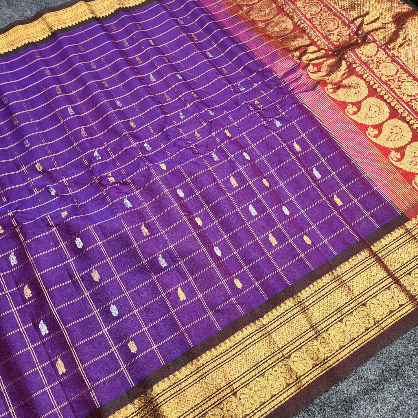 Gadwal Sico Pattu Handloom Sarees