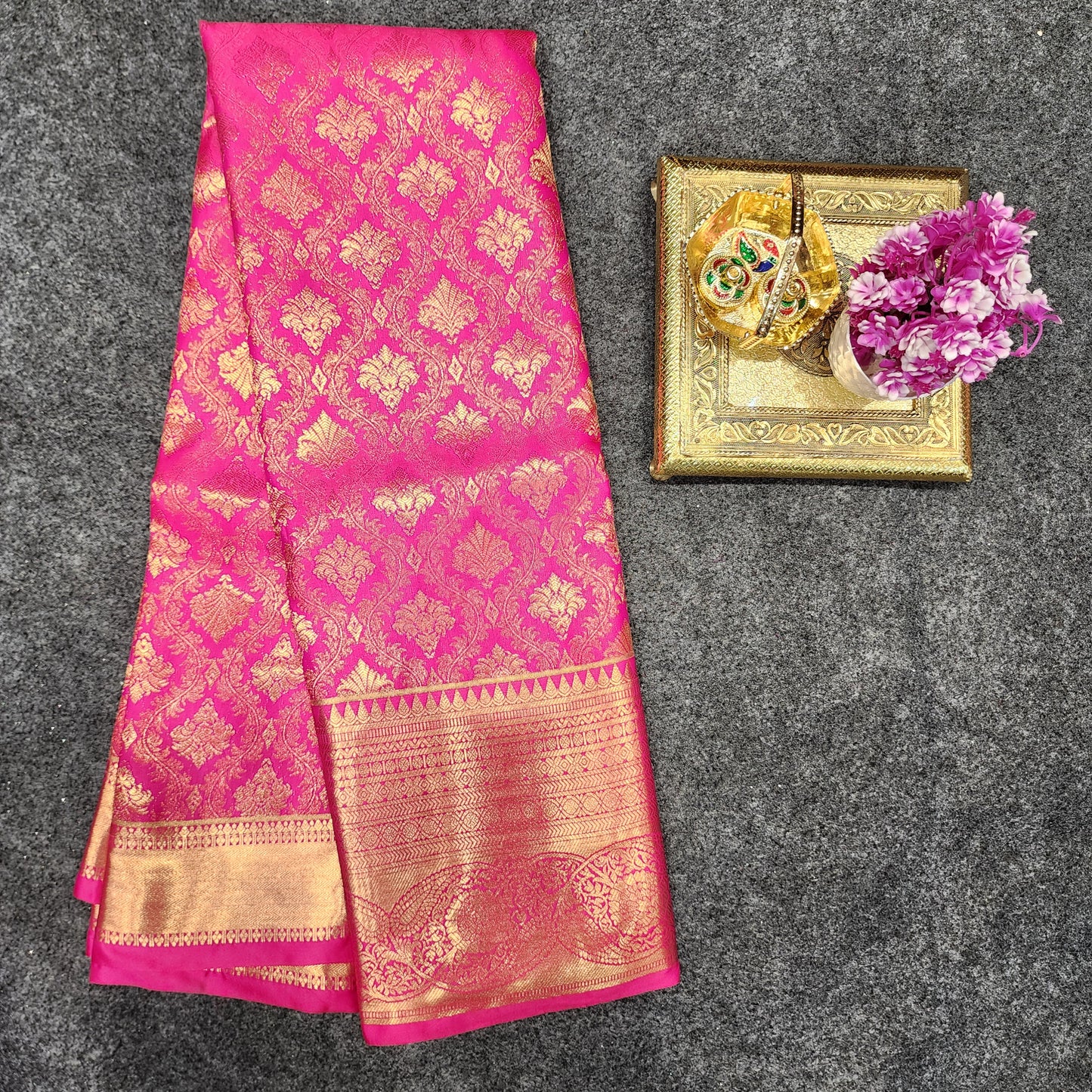 Kanchi pattu Resham self sarees 💫