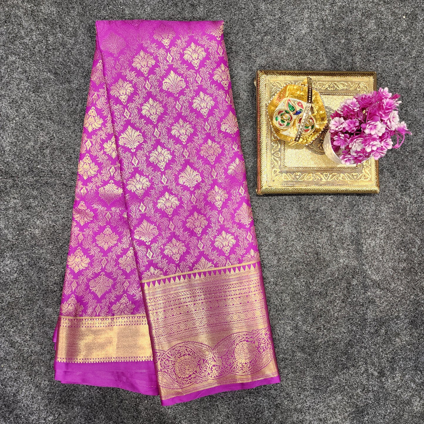 Kanchi pattu Resham self sarees 💫