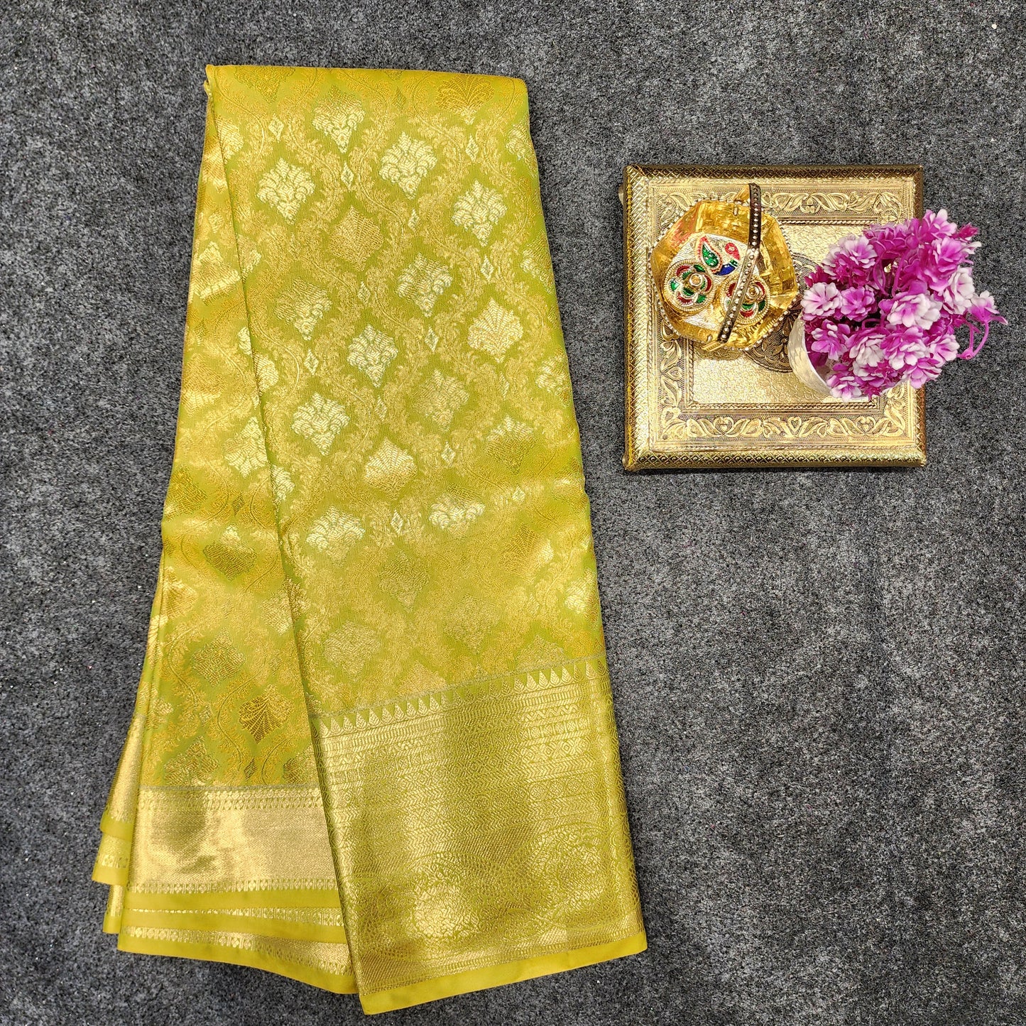 Kanchi pattu Resham self sarees 💫