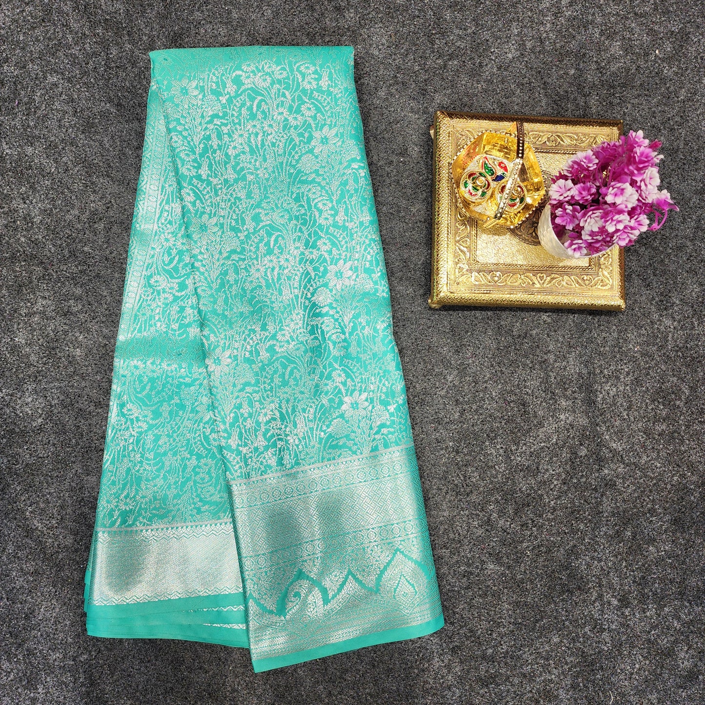 Kanchi pattu Resham self sarees 💫