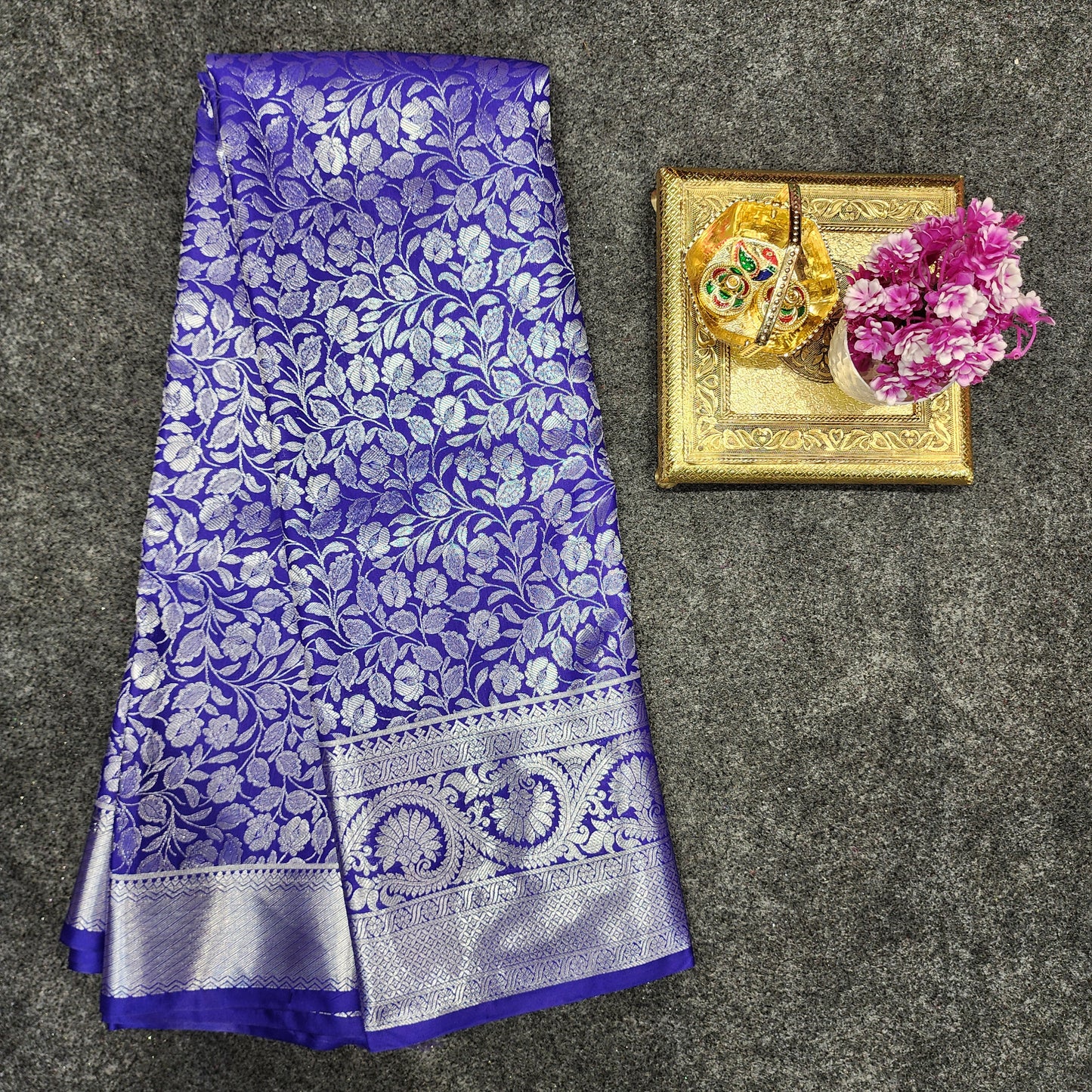 Kanchi pattu Resham self sarees 💫