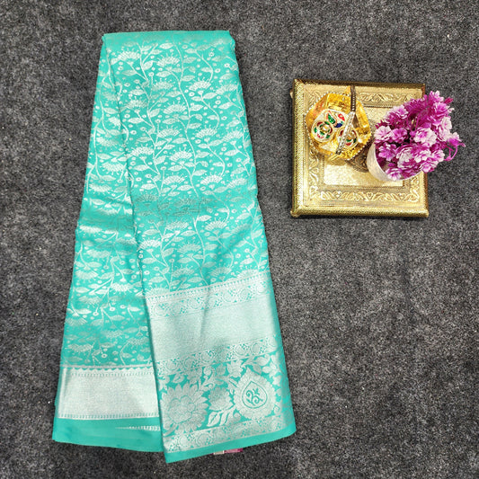 Kanchi pattu Resham self sarees 💫