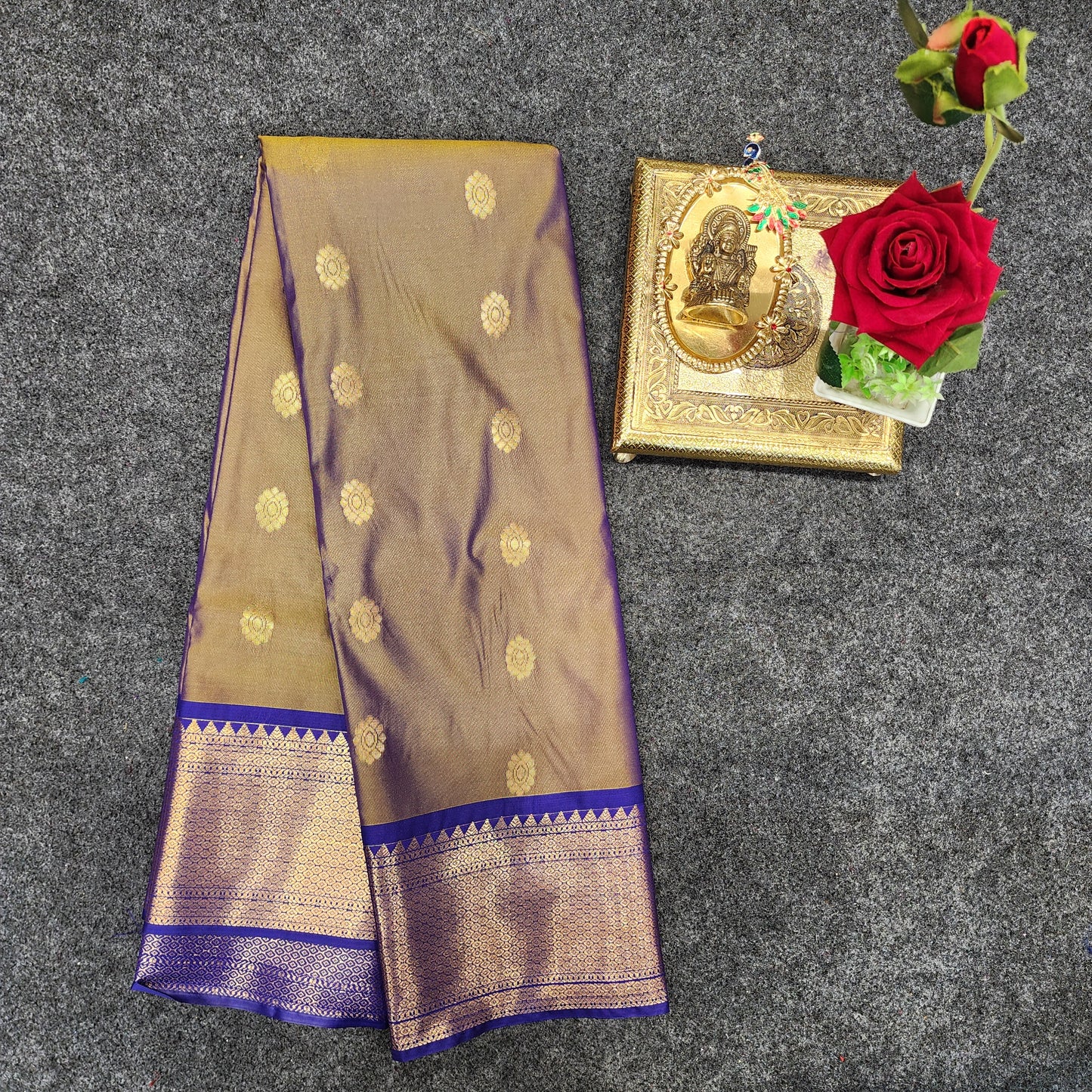 Venkatagiri Pattu mix Butta saree