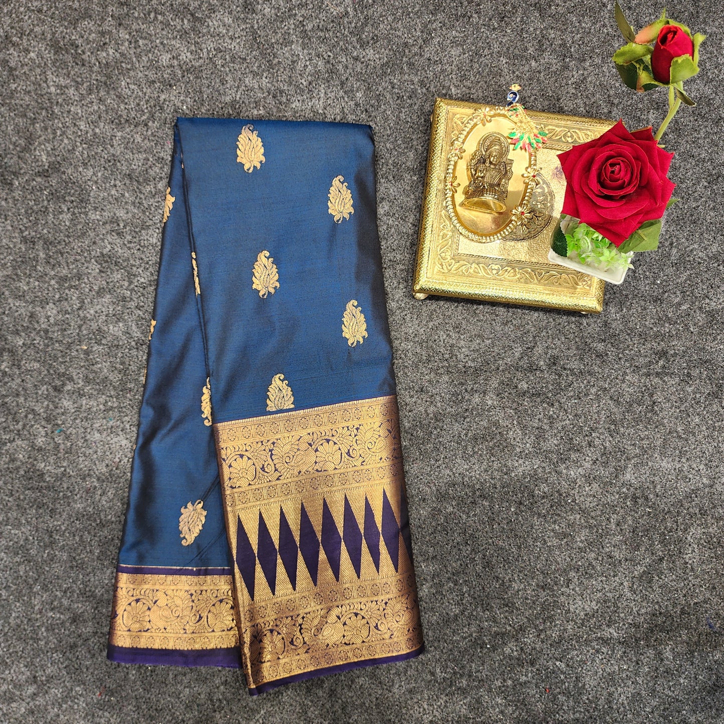 Venkatagiri Pattu mix Butta saree