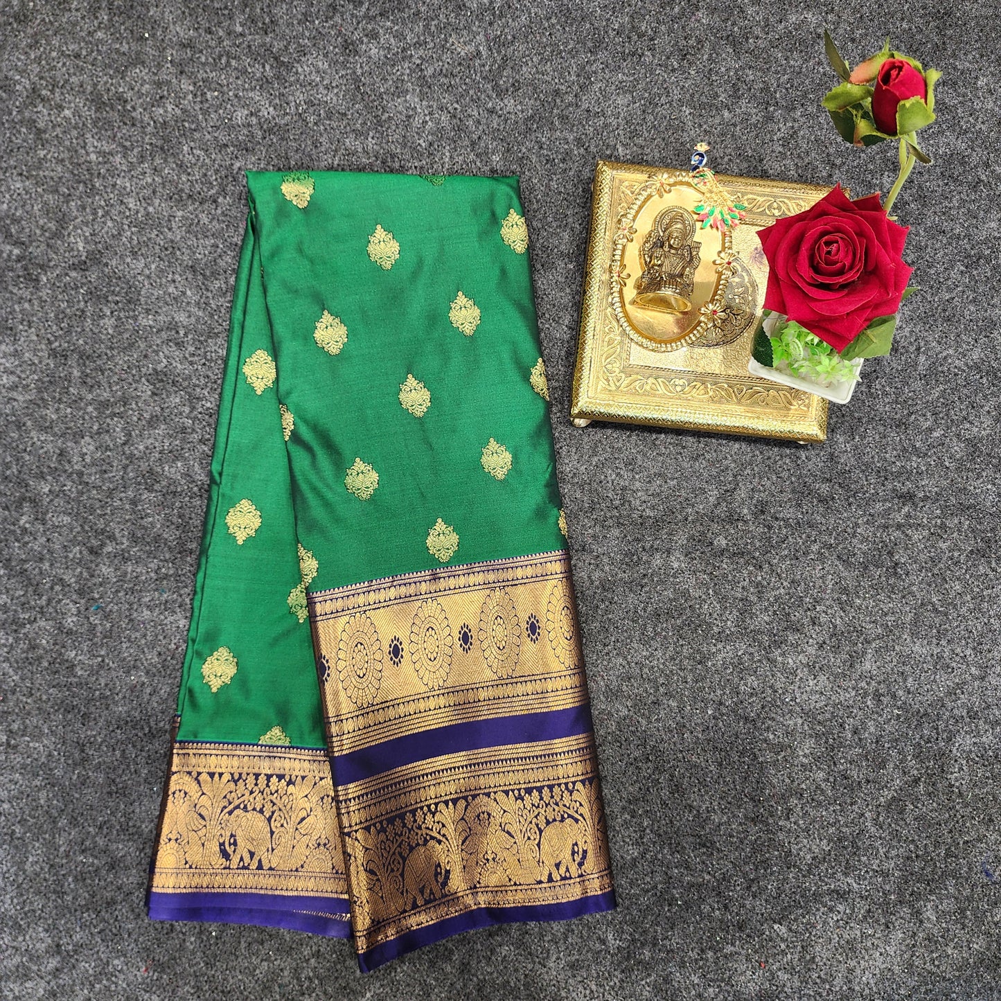 Venkatagiri Pattu mix Butta saree