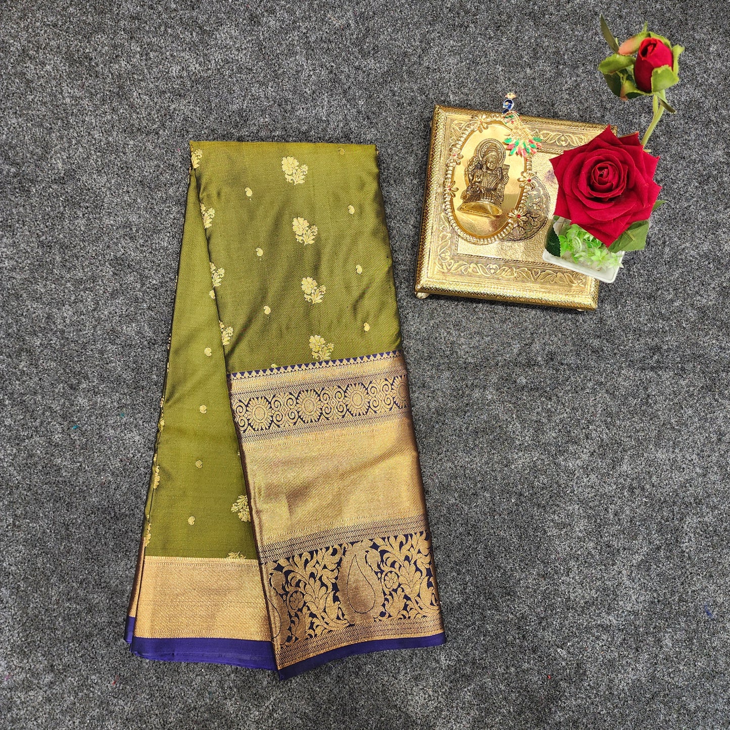 Venkatagiri Pattu mix Butta saree