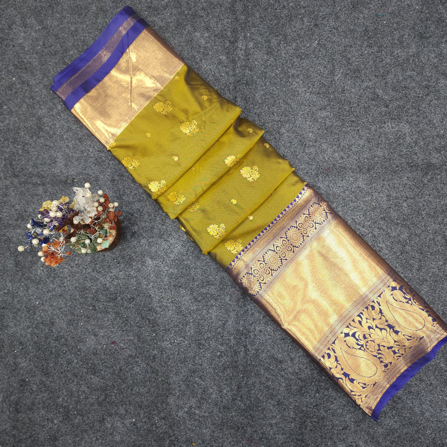 Venkatagiri Pattu mix Butta saree