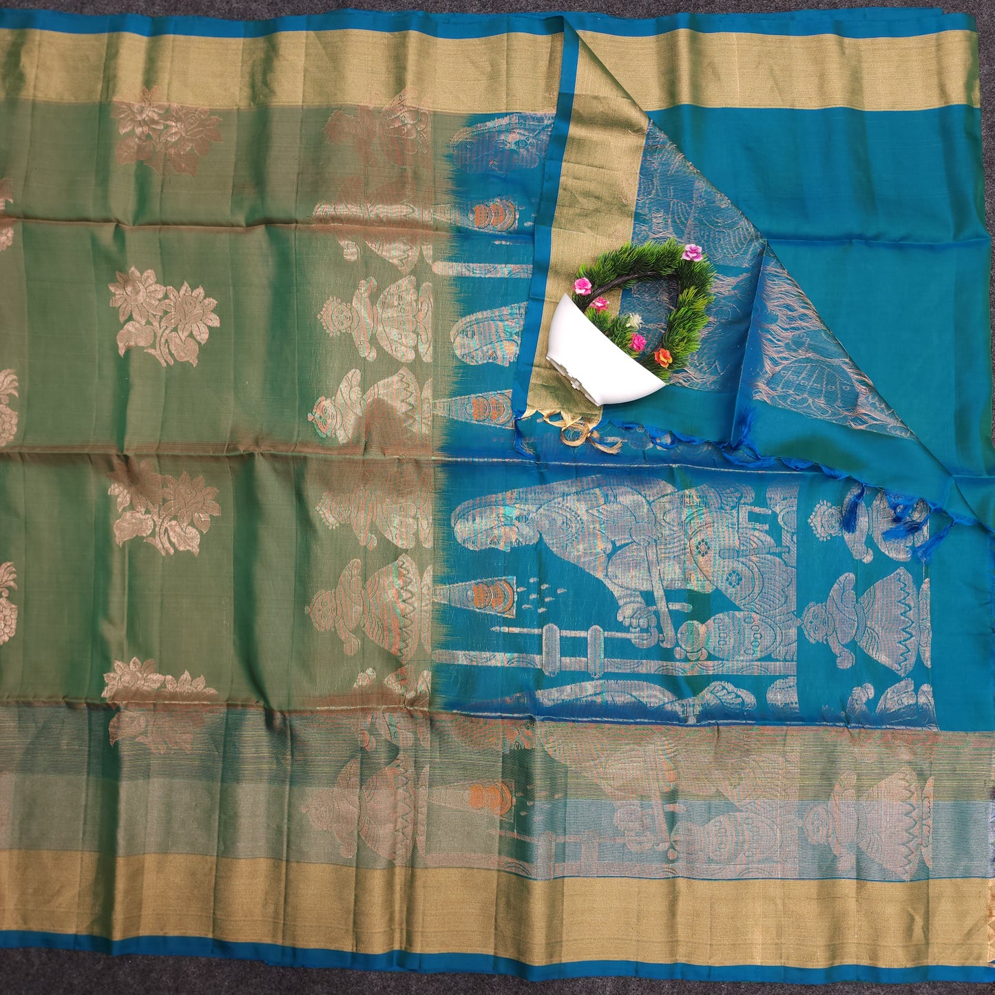 Kanchi Pattu Handloom Butta Saree