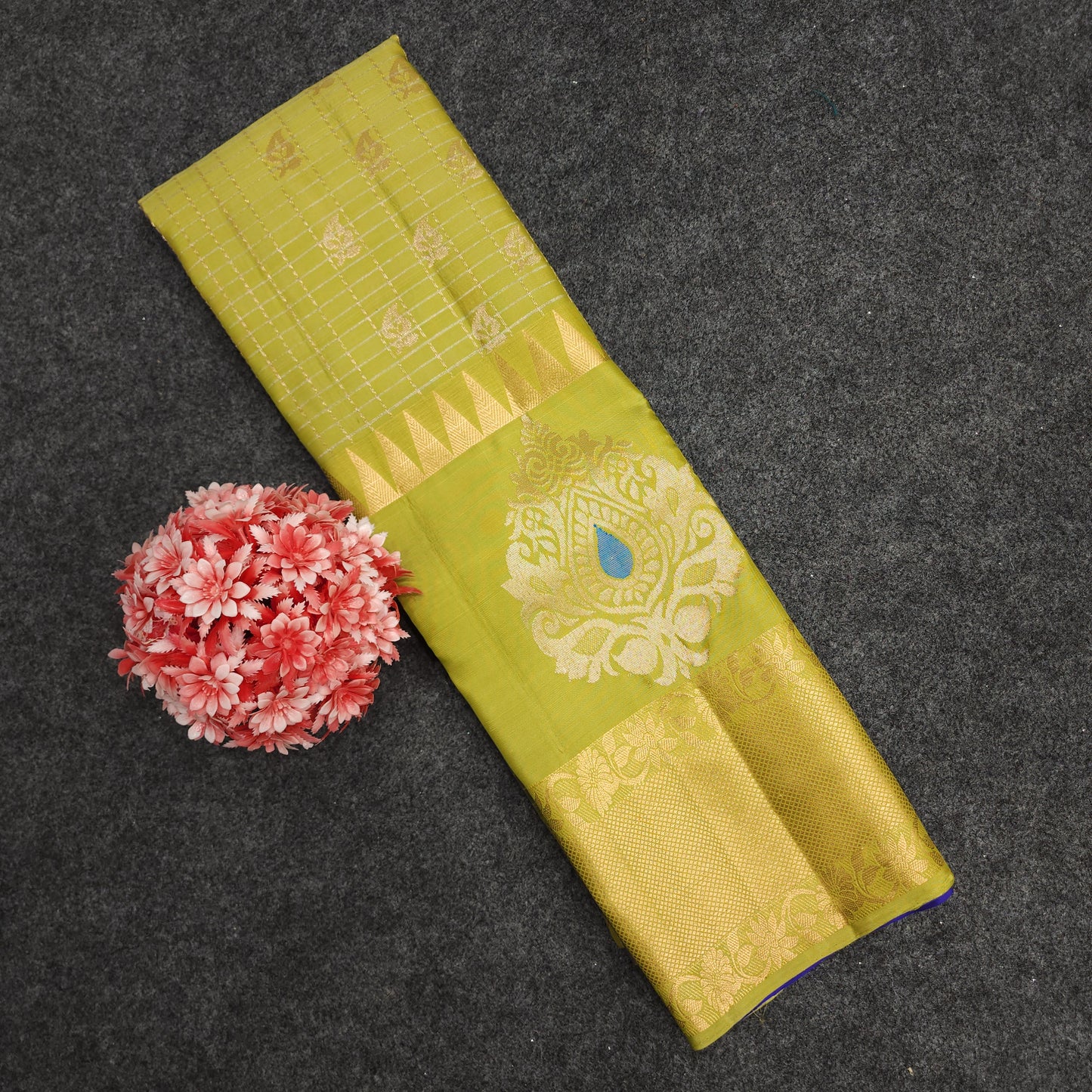 Pure Zari Handloom Kanchi Buta Saree