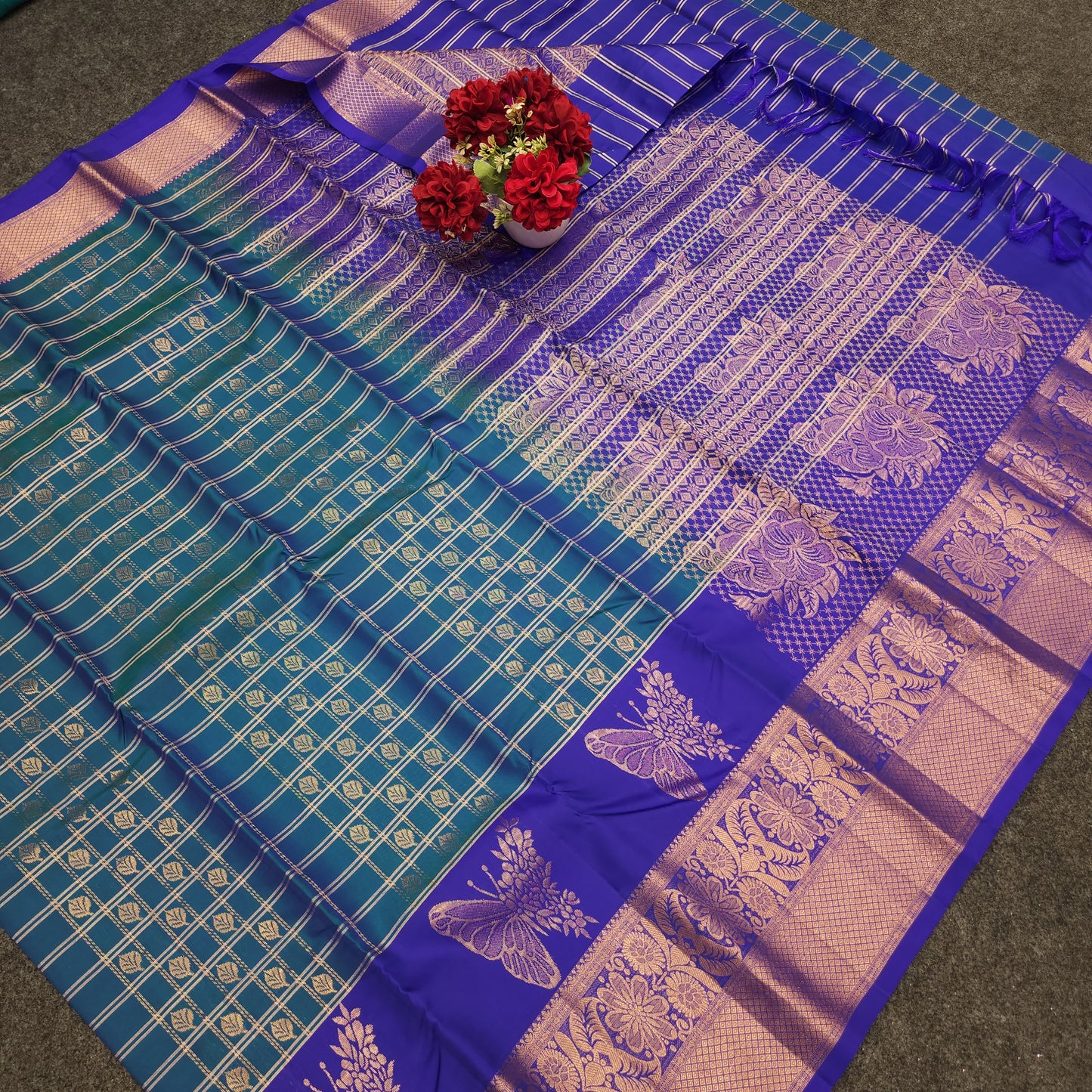 Pure Zari Handloom Kanchi Buta Saree