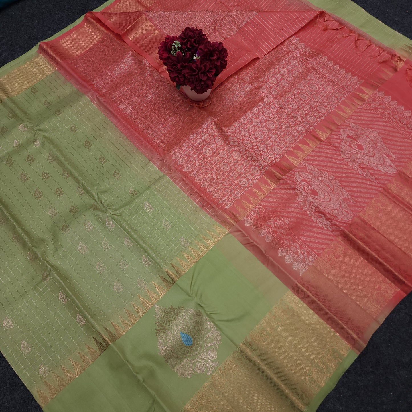 Pure Zari Handloom Kanchi Buta Saree