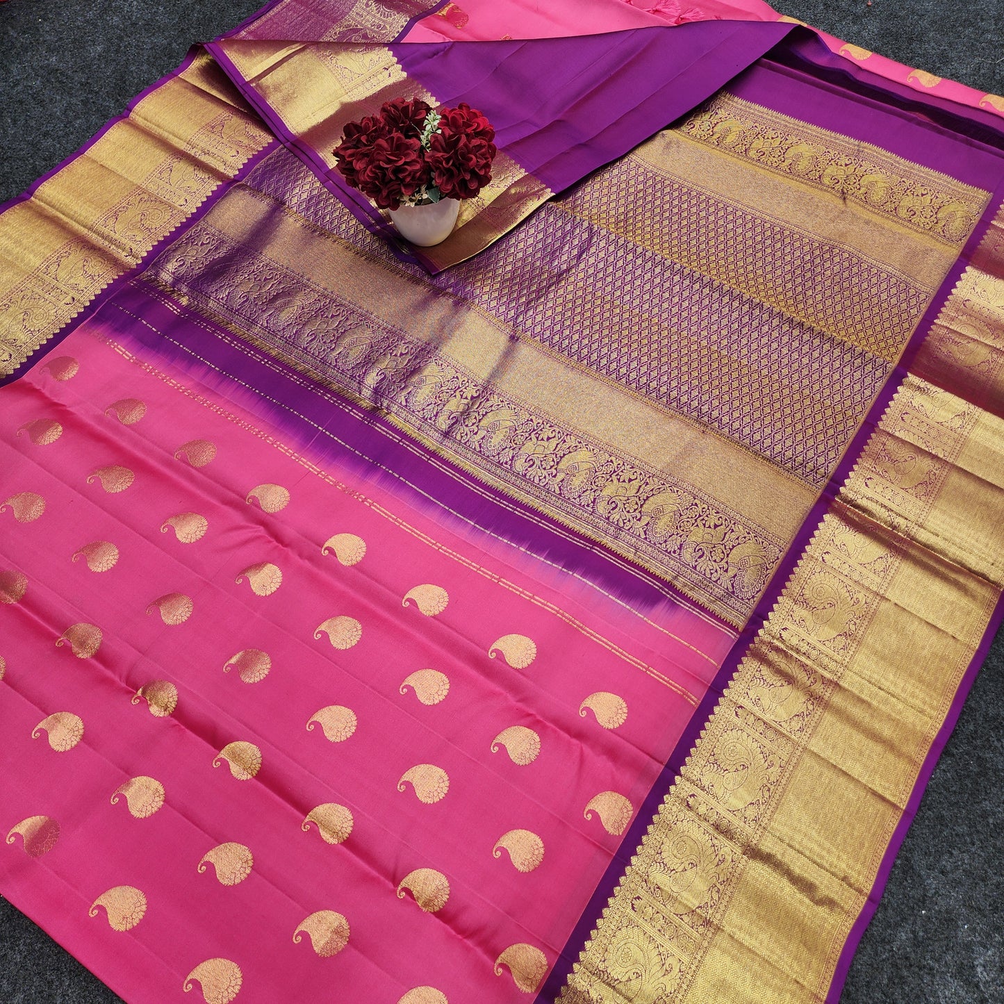 Pure Zari Handloom Kanchi Buta Saree