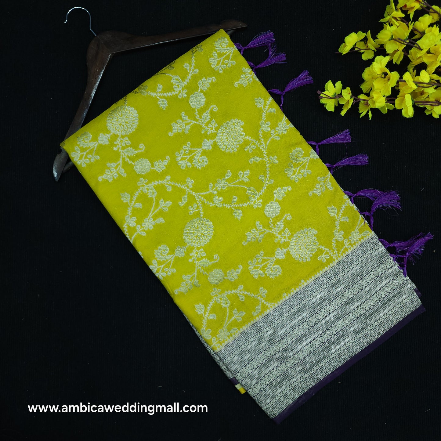Brocade Banaras Fancy Saree - B1600