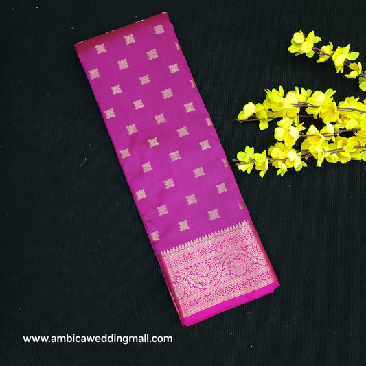 Banaras Butta Saree - B750