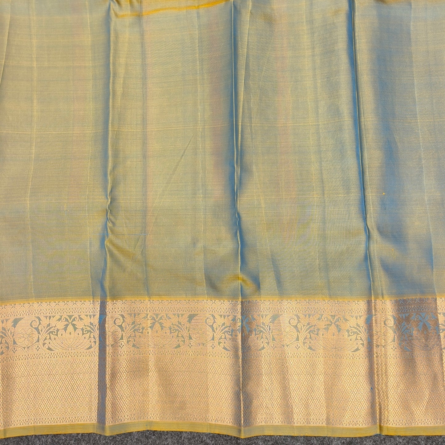 ✨Kanchi Pattu Handloom Butta Saree