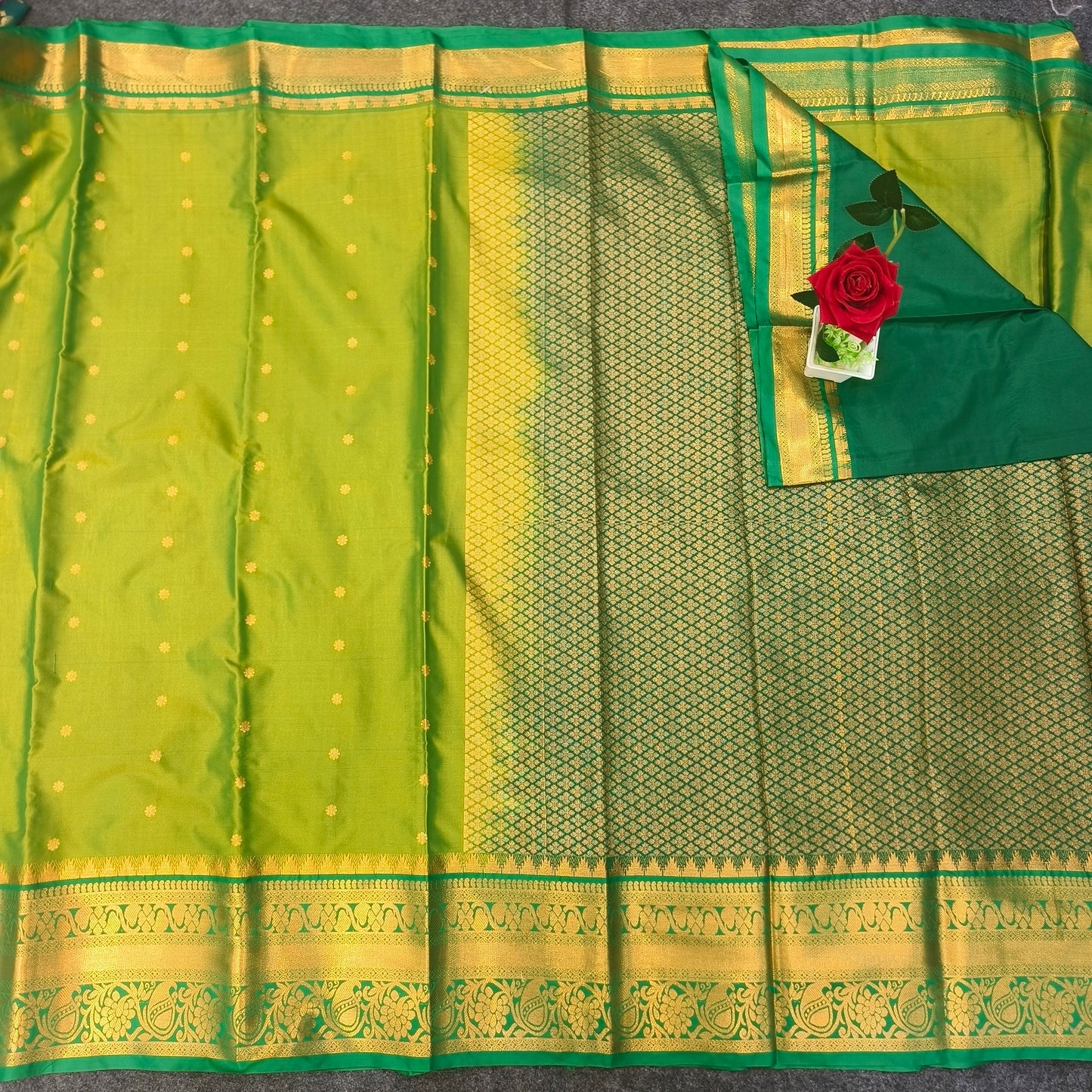 Venkatagiri Pattu mix Butta saree