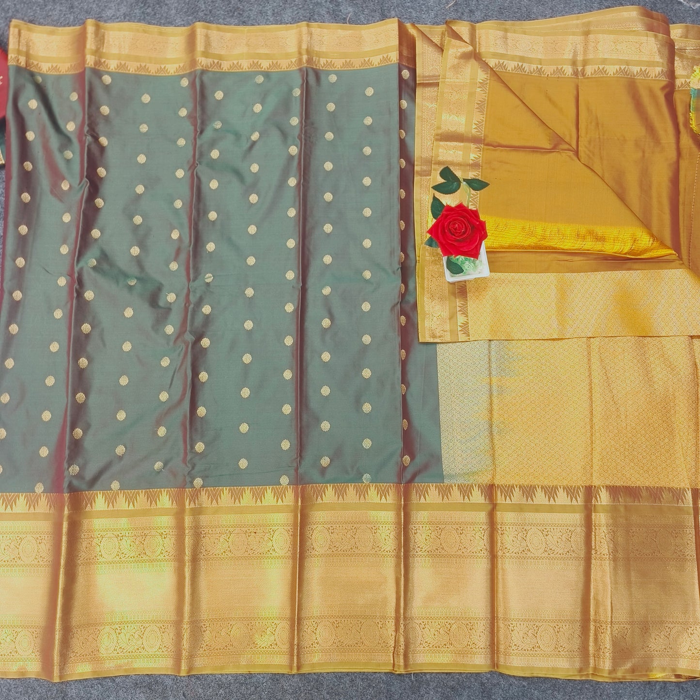 Venkatagiri Pattu mix Butta saree