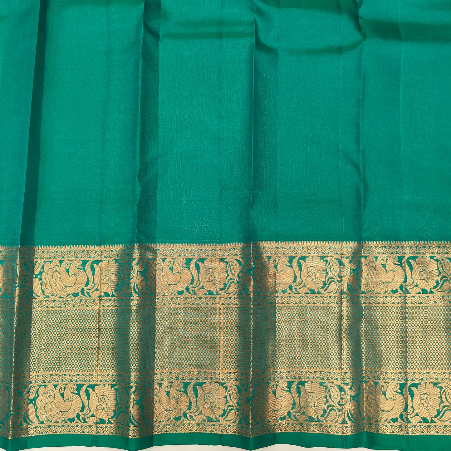 Kanchi Pattu Handloom Butta Saree