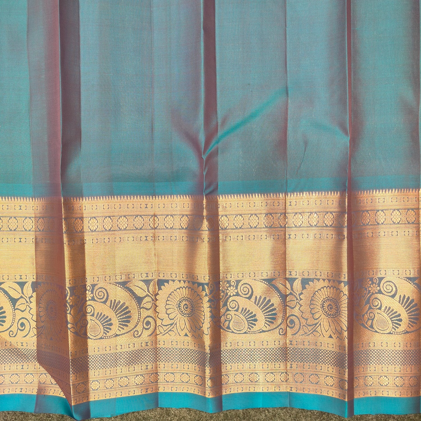 Kanchi Pattu Handloom Butta Sarees