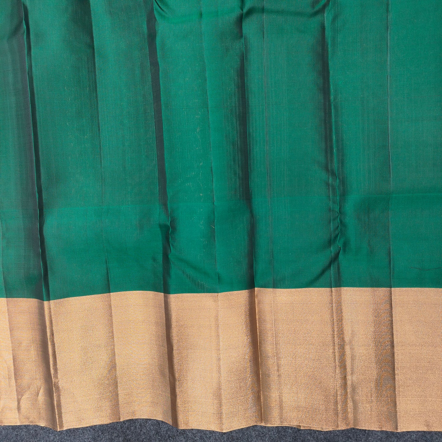 ✨Kanchi Pattu Bentex Border Saree