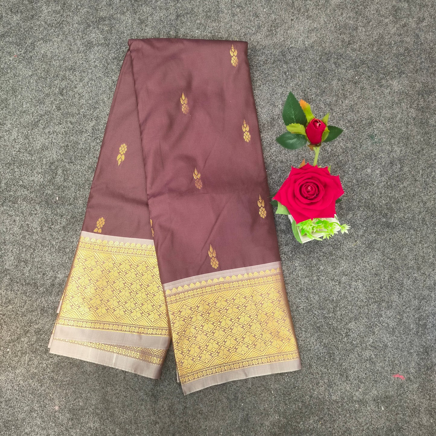 Venkatagiri Pattu mix Butta saree