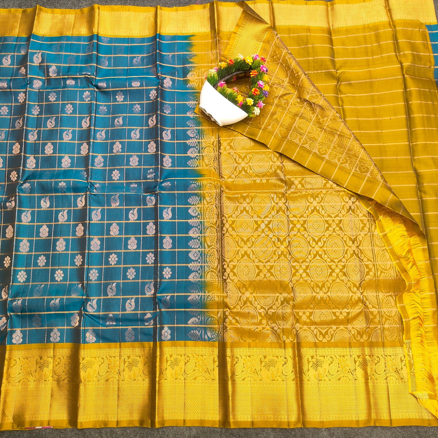 Kanchi Pattu Handloom Butta Saree