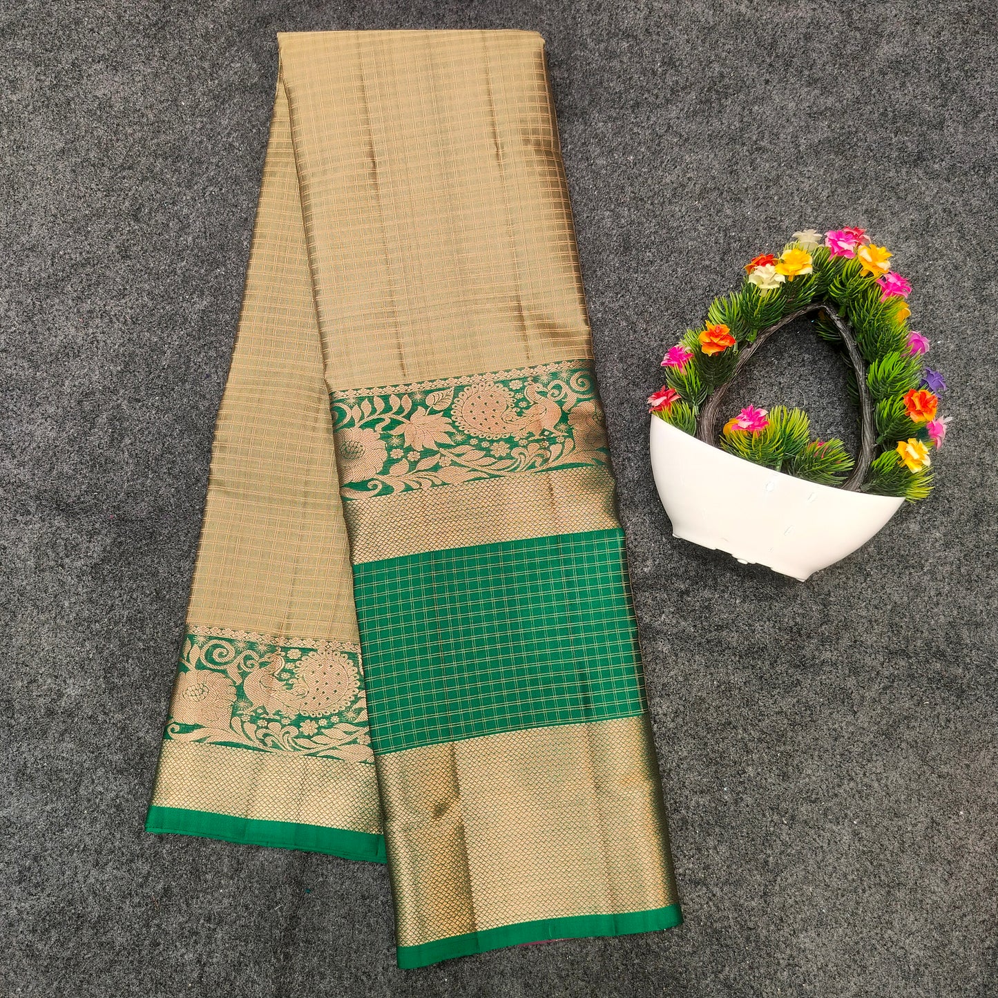 Kanchi Pattu Checks Handloom  Saree