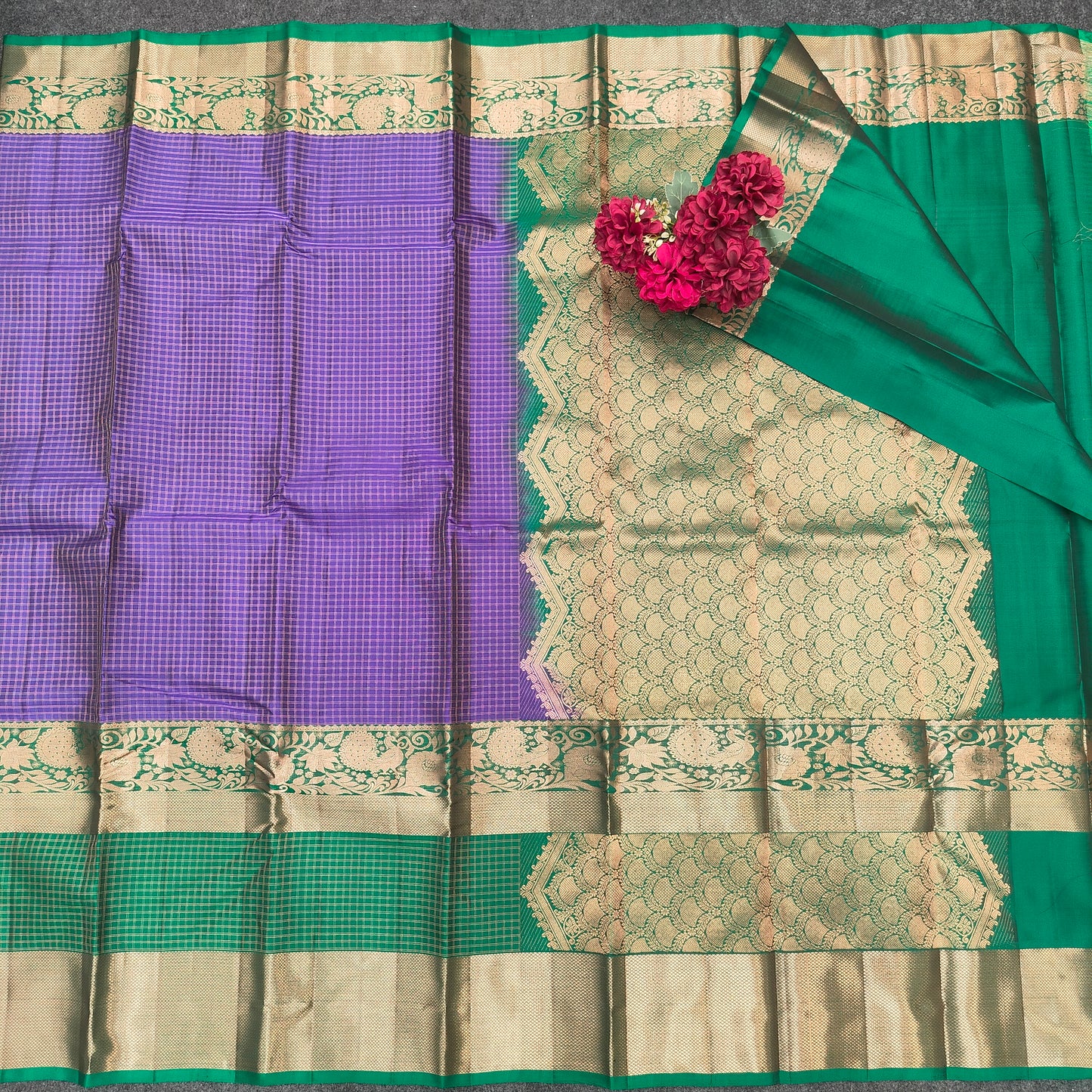 Kanchi Pattu Checks Handloom  Saree