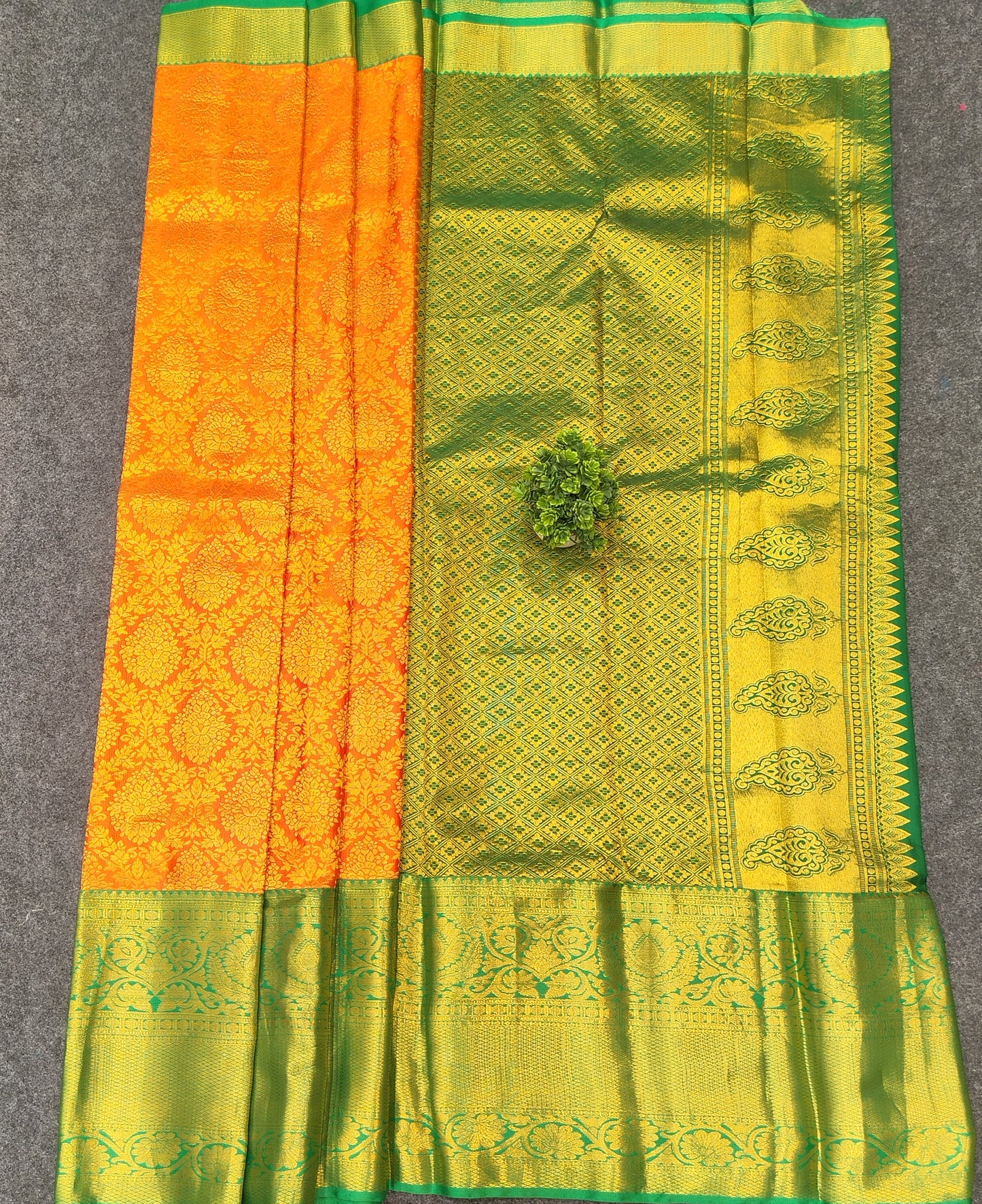 Kanchi Pattu Long Border Brocade Sarees