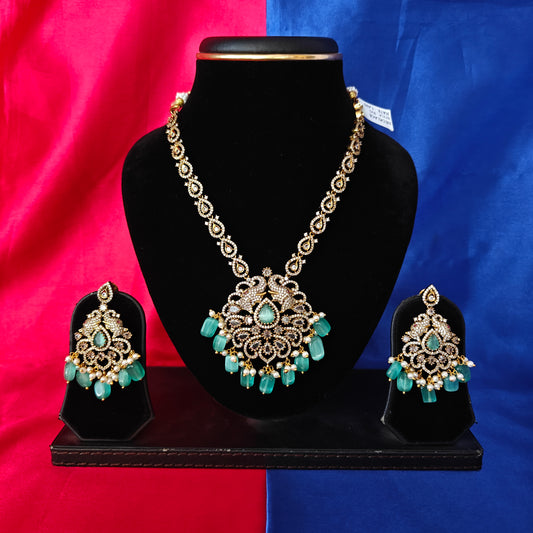 Elegant Victorian Short Necklace In Pista Green Beads